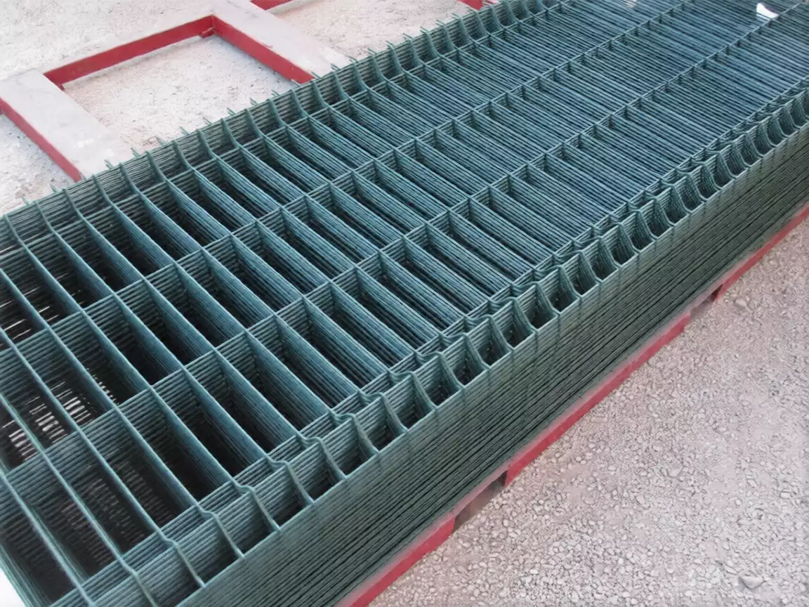 Paneles metálicos para vallas de jardín